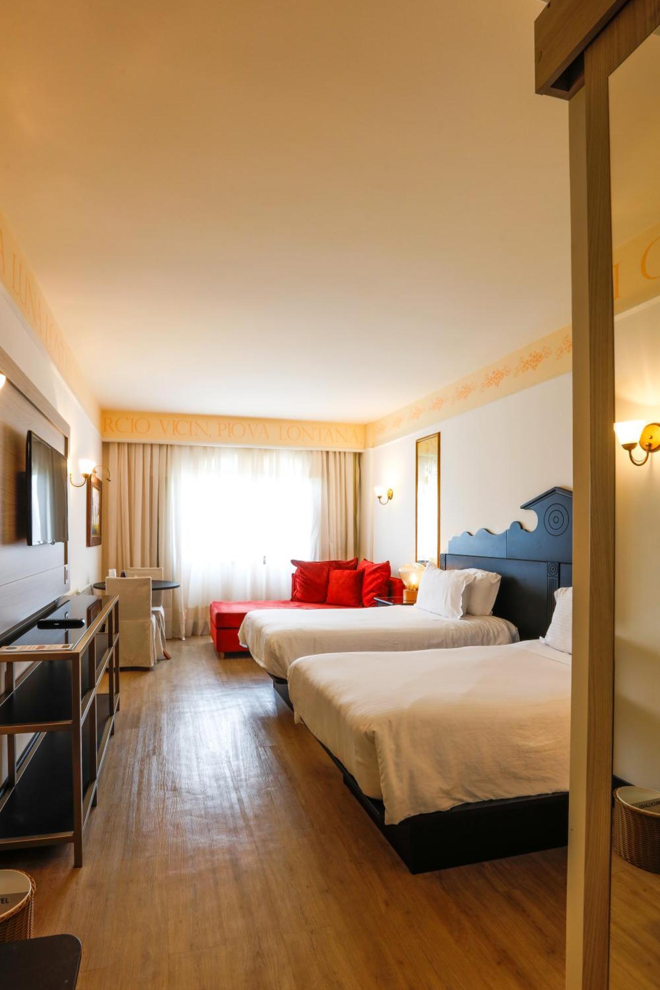 Spa Do Vinho Condominio Vitivinicola Bento Goncalves Exterior photo A room at the hotel