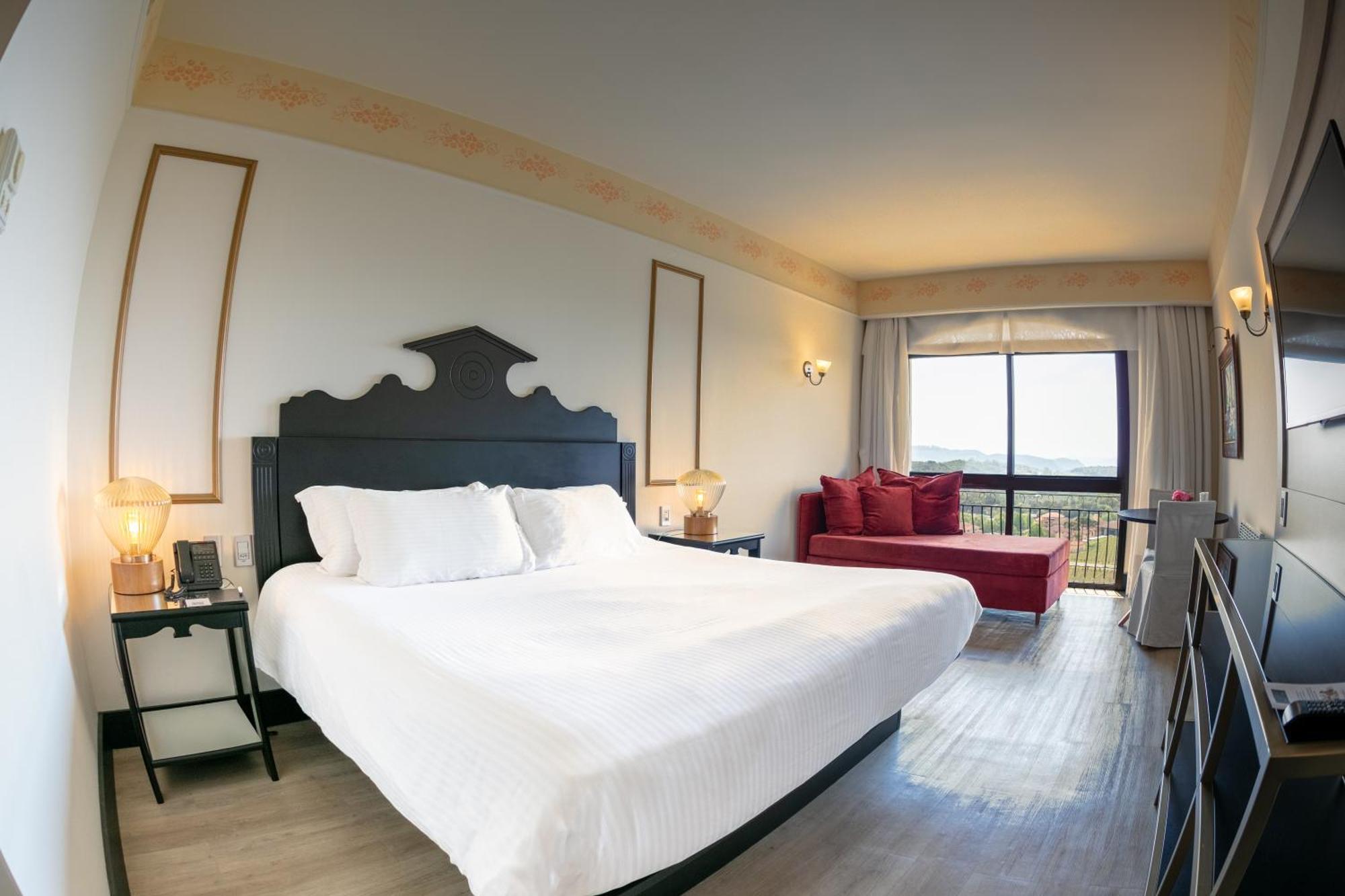 Spa Do Vinho Condominio Vitivinicola Bento Goncalves Exterior photo A room at the hotel