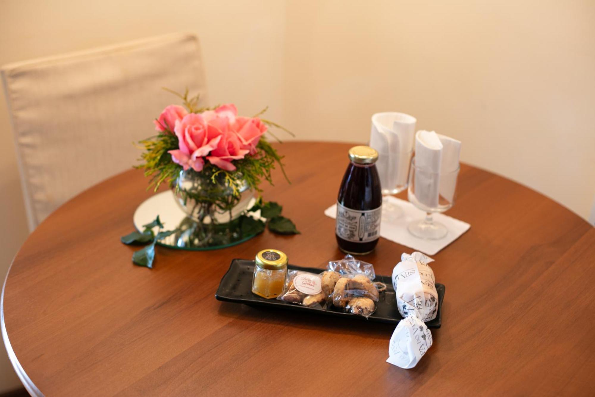 Spa Do Vinho Condominio Vitivinicola Bento Goncalves Exterior photo A bottle of Kirin Ichiban Shibori