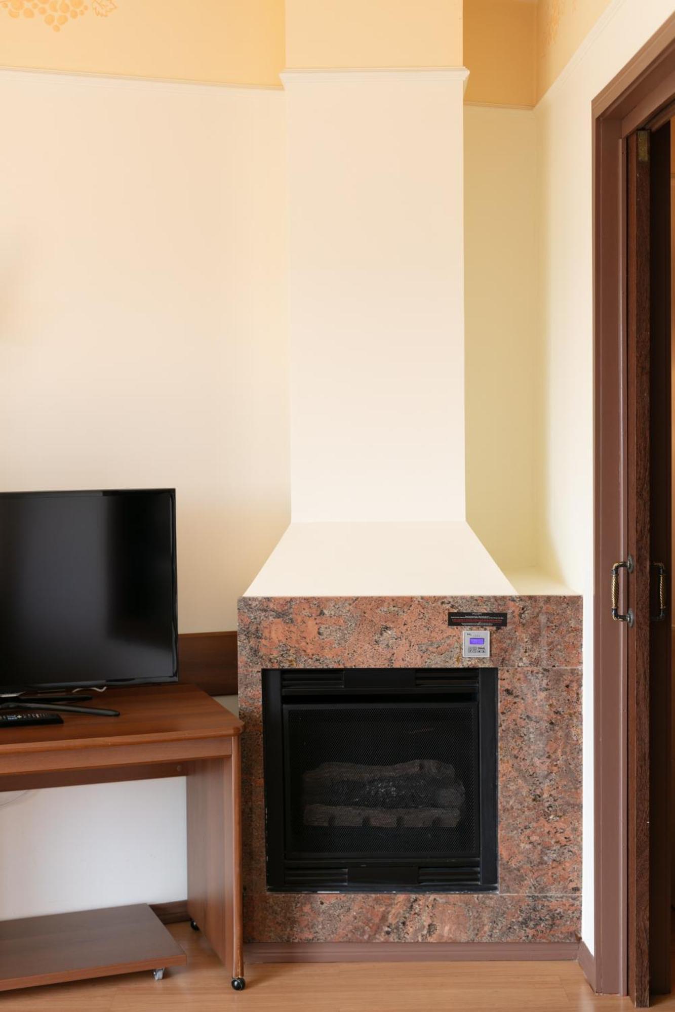 Spa Do Vinho Condominio Vitivinicola Bento Goncalves Exterior photo A mini-bar in a hotel room