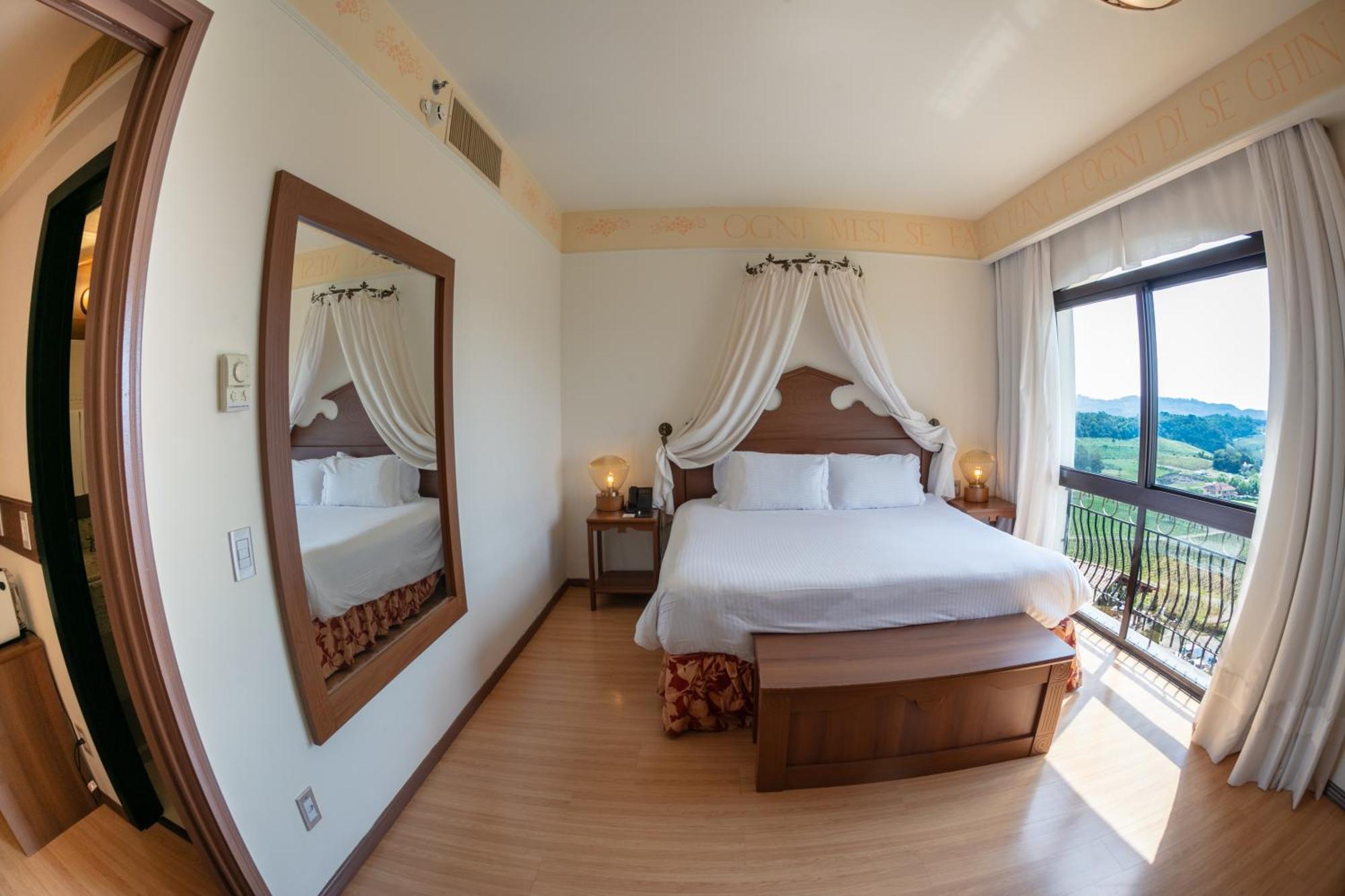 Spa Do Vinho Condominio Vitivinicola Bento Goncalves Exterior photo A bedroom at the hotel